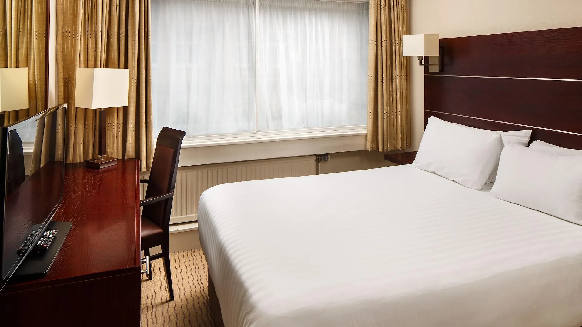 Jupiter Hotel וות'רבי